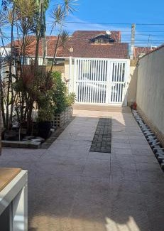 Centro House | Casa Térrea-Bertioga-Uso exclusivo para de 1 a 12 pessoas