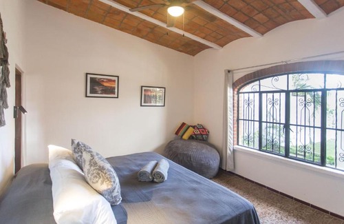 North End House | Casa Tecolote