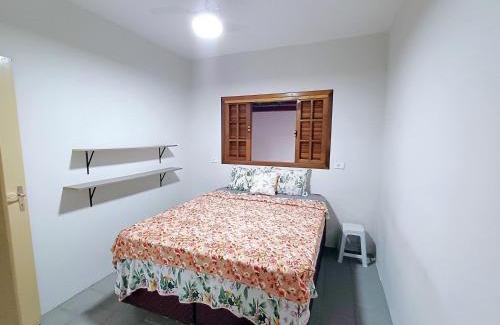 Estufa I House | Casa Temporada Ubatuba próxima à praia, check-in e out flexíveis com 5 vagas na garagem, wifi
