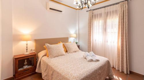 Antequera Villa | Casa Tere Antequera - La Higuera by Ruralidays