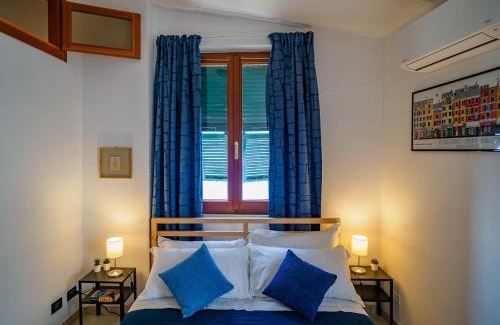 Vernazza Apartment | Casa Teresa with AC and Balcony