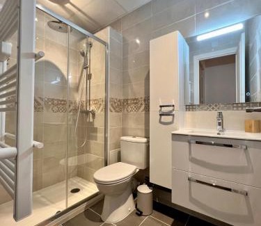 Brive-la-Gaillarde Apartment | Casa Teyssier #3 - T2 bis en Hyper Centre