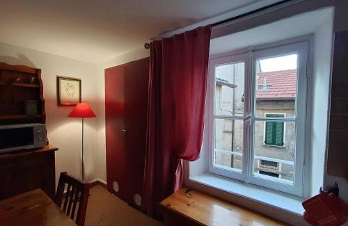 Dorio House | Casa Tipica in Borgo Storico
