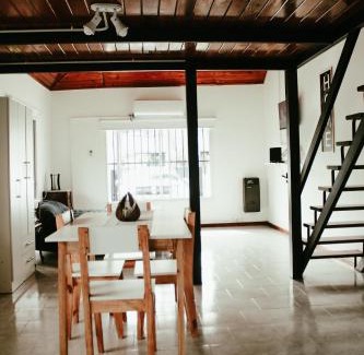 Tigre House | Casa Tipo Loft- Tigre Centro