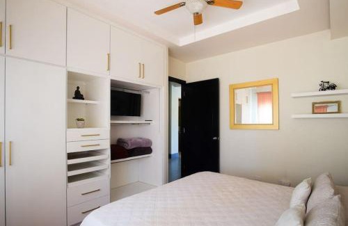 Ulbrich House | Casa Todos Santos with Gated Parking at Casas Sanblu