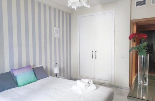 Doctor Barraquer-Grupo Renfe-Policlinico Apartment | Casa Torrijiano.Parking Gratis!.
