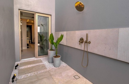 Papagayo Peninsula Villa | Casa Tres Monos - 5 bedroom tropical garden & sea views