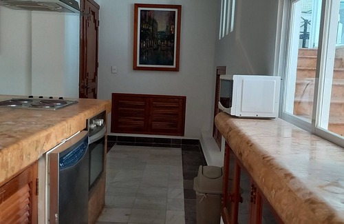 Zona Hotelera Apartment | Casa Turquesa - Near Luxury Avenue Shopping Mall