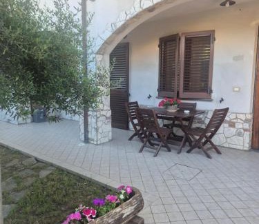 Passignano sul Trasimeno House | Casa vacanze - I due ulivi- passignano sul Trasimeno