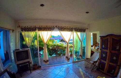 Tres de Mayo House | Casa vacacional holistico