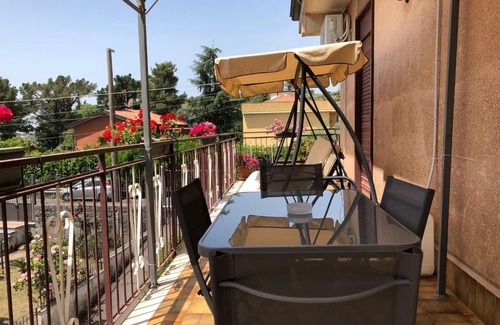 Pedara House | Casa Vacanze "Sotto il Vulcano"