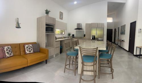 Tarcoles Apartment | Casa Vacional, El bambú, Punta Leona