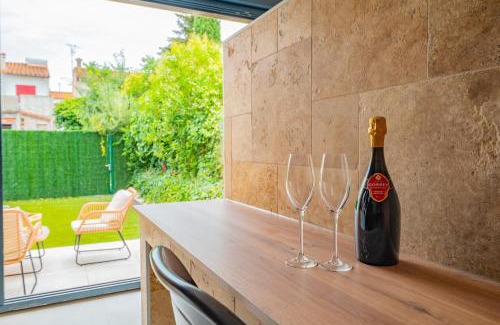 Thuir Apartment | Casa Valentina - Romance et détente pour deux