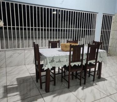Davidopolis House | casa verde hospedaria