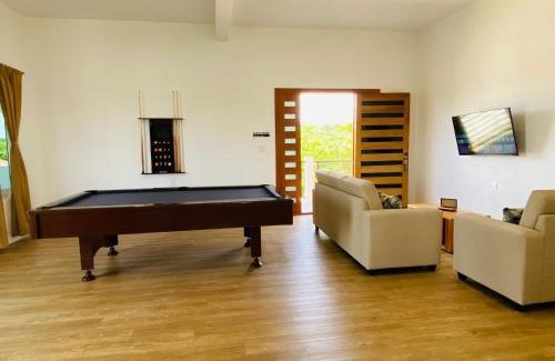 Flores House | Casa Victoria