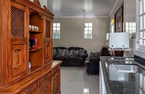 Pereque House | Casa Viela da Paz
