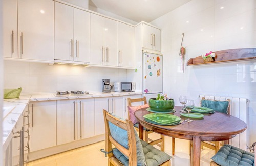 Palma de Mallorca Ski Chalet | Casa Vileta cozy townhouse with Flair near Palma