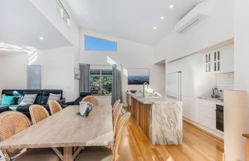 Casuarina House | Casa Villa by the Ocean