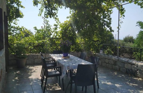 Pyrgou Dirou House | Casa Villalona