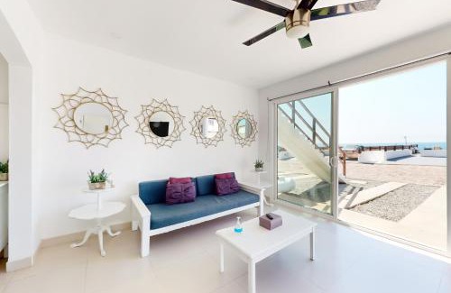 La Paloma House | Casa Violeta 42 - Playa Arcangel