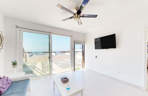 La Paloma House | Casa Violeta 42 - Playa Arcangel