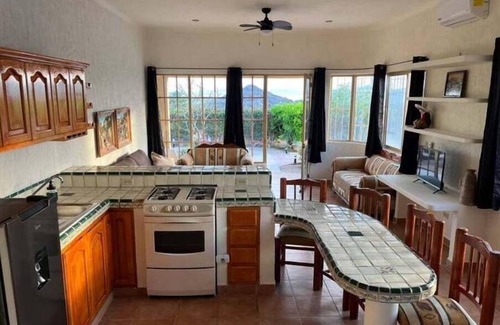 El Centenario Apartment | Casa Vista Del Mar "Casita Sunset"