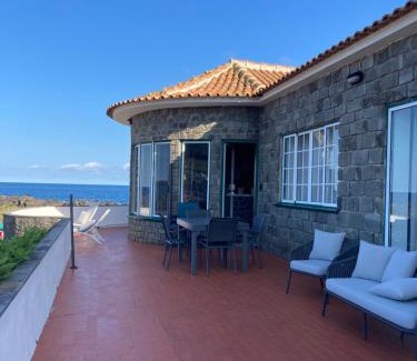 Praia da Vitoria House | Casa Vista Mar