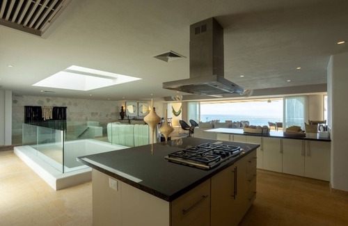 Emiliano Zapata Condo | Casa Vista Marietas - Beachfront, Ocean View 5 BR Luxury Penthouse