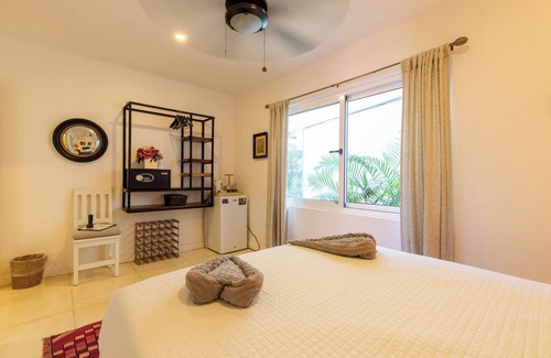 Nosara Bed & Breakfast | Casa Vitality - Suite Carambola, Casa Vitality - Suite Carambola - 4 Min Walk to the Beach