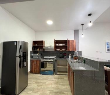 Flores House | Casa X16 persona