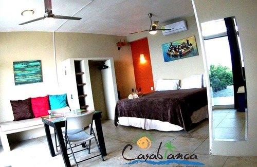 Santa Maria Tonameca House | Casablanca Guest House