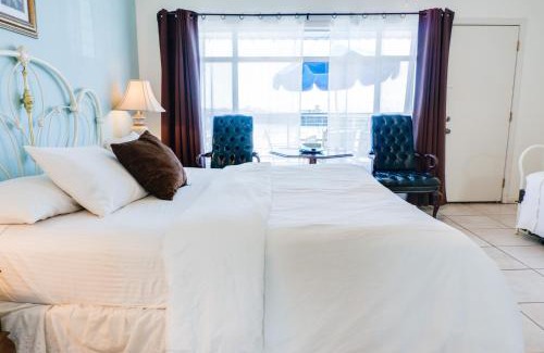 Westside Santa Cruz Hotel | Casablanca Inn on The Beach