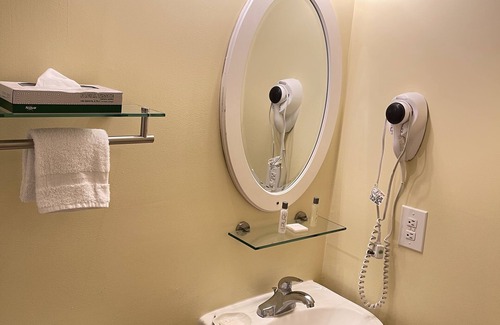 Ocean City Hotel | Casablanca Oceanside Inn
