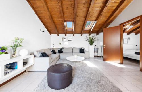 Acquaseria Apartment | CasaCamelia 35, 3 BDRM with view Lake Como
