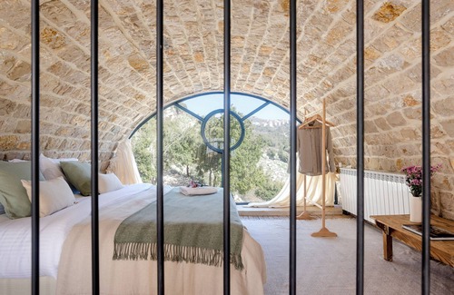 Kfardebian House | Casadar Guest House