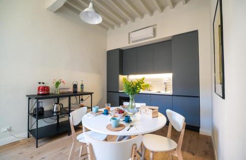 Pietrasanta Apartment | CasadiMaru