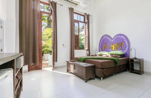 Santa Teresa Bed & Breakfast | CasaJOMO Art, Food & Music B&B