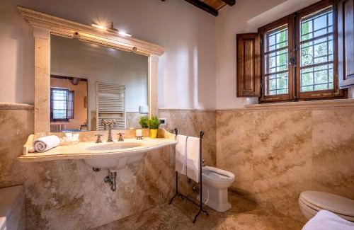 Montepulciano Villa | CASALE DEI 12, Emma Villas