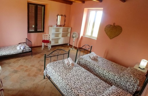 Drapia Villa | Casale Marchicello, for 8 people with private pool, 4 km from Tropea