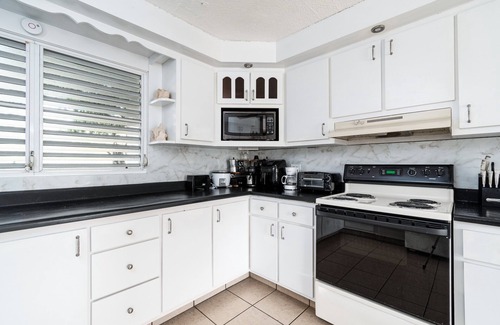Pedernales House | Casamares: Vacational Stay with Pool and Jacuzzi 5 min to Boqueron and Beaches