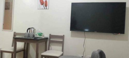 Highway Hills Apartment | CasaMontero@UrbanDecaTowers EDSA
