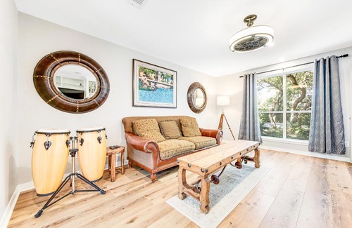Pensacola House | Casanana Manor at Fairpoint Place