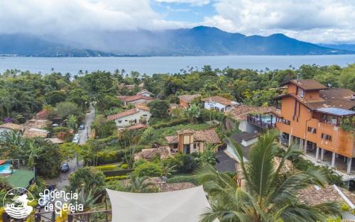 Itaquanduba House | Casas Baepi em condomínio a 300m da praia