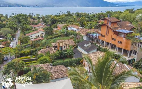 Itaquanduba House | Casas Baepi em condomínio a 300m da praia