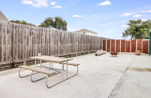 Rockport House | Casas Coastal Experience Cabin B