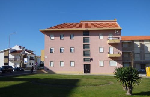 Praia de Santa Cruz Apartment | Casas da Avó II