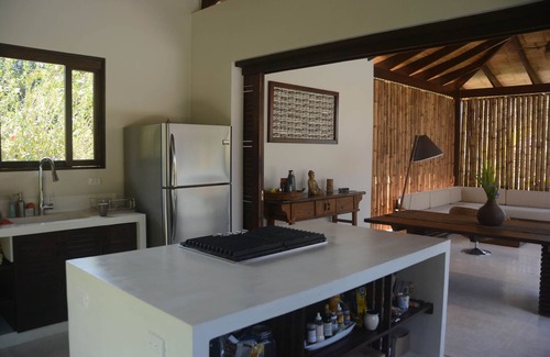 Playa Hermosa Cobano Villa | Casas de Agua. Villa Agua Viva. Natural walking trail to the beach.
