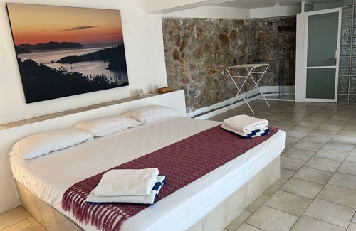 Las Playas Hotel | Casas del Acantilado