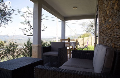 Arco de Baulhe House | Casas do Paço - Holiday homes, Casa Rosa