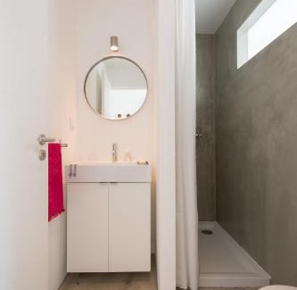 Peniche Apartment | Casasupertubos - Pool & Surf 10Min from Peniche